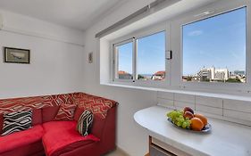 City View Apartment